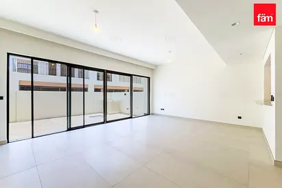 Close To Lagoon|Vacant|Multiple Cheques