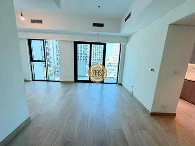 Sami furniched 1bhk availabel just 75k in 6 cheques