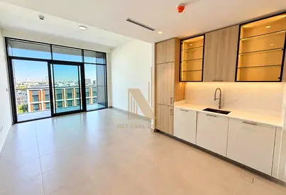 Exclusive I Highest Floor I Boulevard View