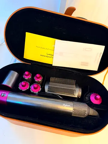 Dyson Airwrap Multi styler / hair dryer
