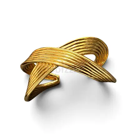 Women's Saint Laurent Twisted Link Cuff Bracelet in Gold-Tone Metal . Good condition.