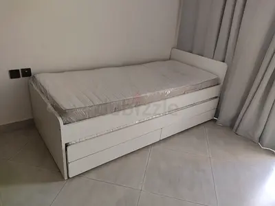 Slakt bed  with 2 Ikea mattresses and 2 storage drawers