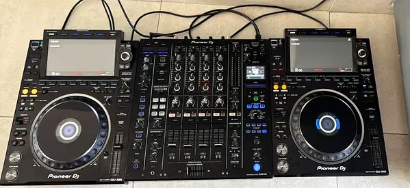 Pioneer CDJ 3000 + DJM A9 DJ Mixer