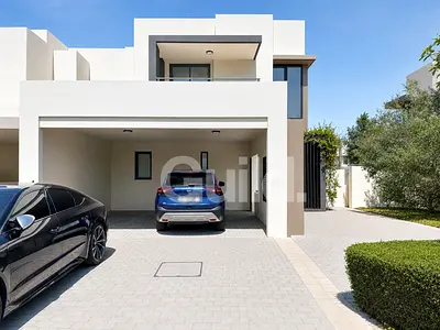 5BR | Park Backing | Beautifully Landscaped