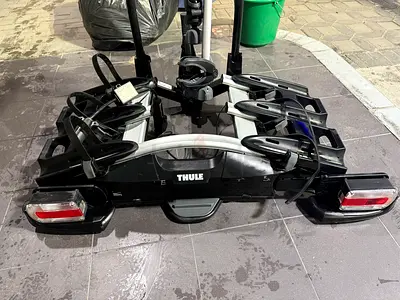 Thule Bike Rack for 3 with converter, Great Condition