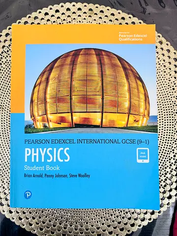 Pearson Edexcel International GCSE (9–1) Physics Student Book