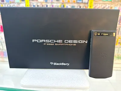 BlackBerry Porsche Design P'9982 smartphone with box - used
