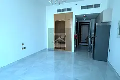 Modern Studio w/ White Goods | Ready to Move!