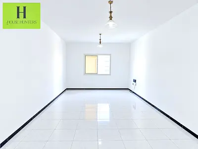 Spacious Studio Apartment with Wardrobe Near Dubai Exit