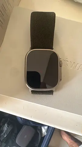 Apple ultra 2  like new no scratch