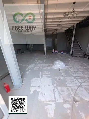 🏭 _مستودع للإيجار – المنطقة الصناعية الجرف 1_  📍 الموقع: بالقرب من سوق السيارات في الجرف
