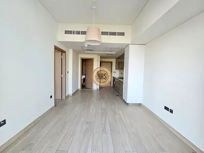 Huge Spacious luxurious ac free with amenities free