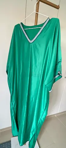 Green Satin Moroccan Kaftan/Abaya - One Size, Good Condition