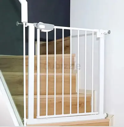 White Metal Baby Safety Gate for Doorways, rooms and Stairs (Adjustable Baby & Pet Safety Gate)