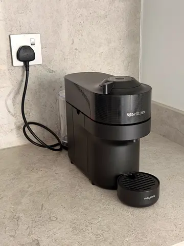 Nespresso coffee machine, black