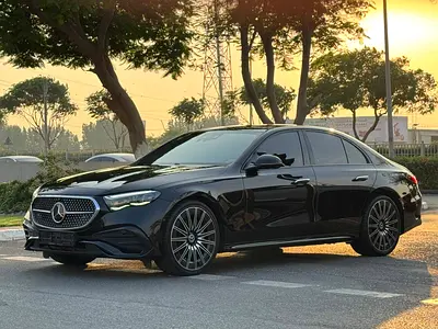 Mercedes-Benz E-Class E 300 2025 GCC Specs ORIGINAL PAINT Full service history