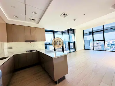 Corner Unit | Huge Layout | Skyline View |