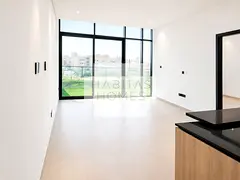 Vacant Now | Large 1 Bedroom Layout |
