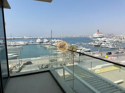 Marina View 2BR | Seagate | Balcony & Terrace Apartment