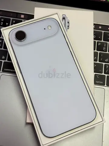 iPhone 17Air 256gb- White, just active with Original Box 100bh, 2cycle count ,Tra🇦🇪