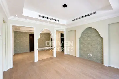Spacious with Study Room | Burj Khalifa View