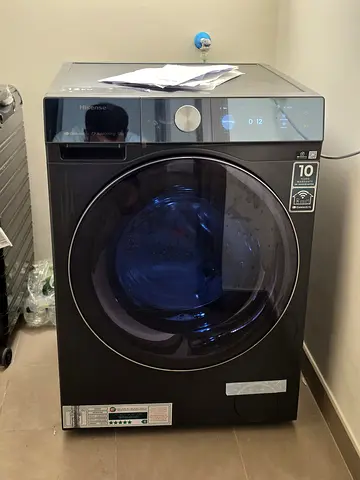 Hisense 12kg washing machine New model Good condition
