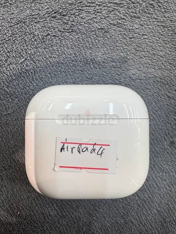 Apple AirPods 4 – Excellent Condition