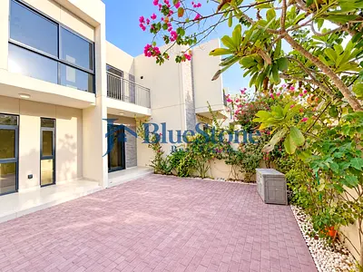 3Bed with Maid | Middle Unit | Closed Kitchen