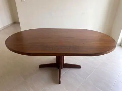Oval table