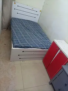 Spacious Partition for Couple / Working Ladies – MuTeena, Deira