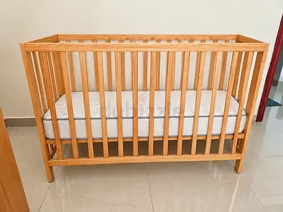 Solid Wood Baby Crib with Mattress - Natural Finish