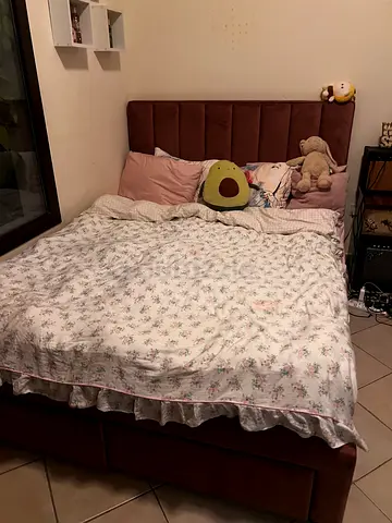 Free Bed with mattress