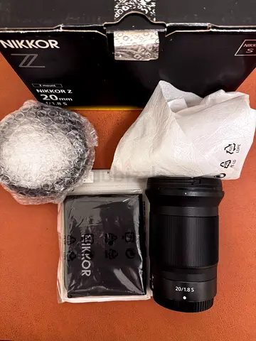 Nikon Nikkor Z 20mm f/1.8 S Lens - Excellent Condition with Box