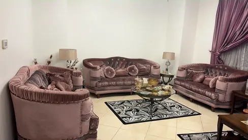 (3+3+2) sofa, with a free coffee table, and free 2 side tables طقم كنب مع طاولة وسط وطاولتين جانبيات