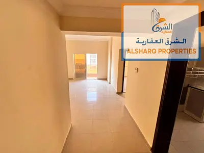 Second occupancy – master bedroom – separate living area – central air conditioning – free maintena