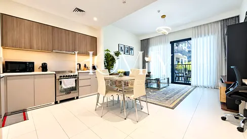 FULLY FURNISHED | PARK VIEW | PARK ACCESS