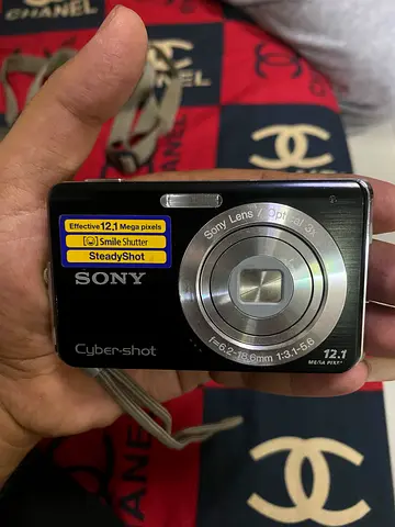 Sony cyber shot DEC 12.1 camera