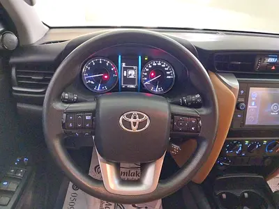 2021 Toyota FORTUNER photo 10