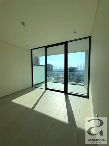 Cityscape Serenity | Contemporary Studio | Skyline Views
