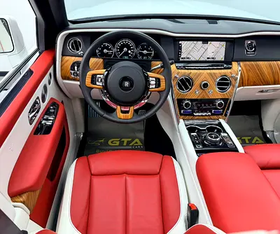 2019 ROLLS-ROYCE CULLINAN — миниатюра 14