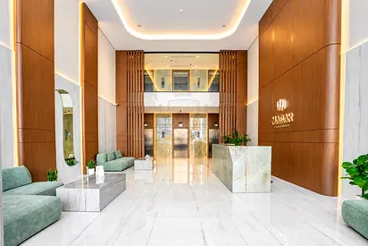 Modern Spacious Apartment | Ready to Move | Great Layout