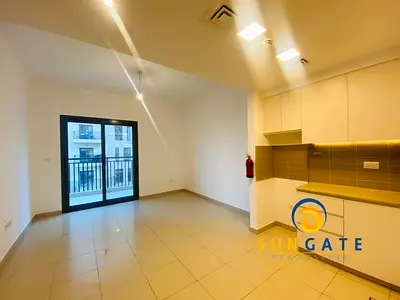 Rented unit, Low floor, Open View