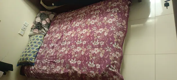 Used double bed with mattress size 160x200x20 - good condition