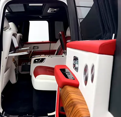 2019 ROLLS-ROYCE CULLINAN — миниатюра 19