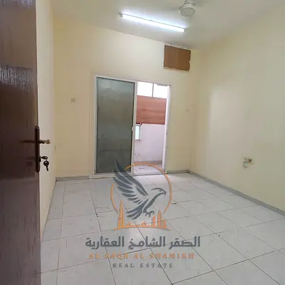 غرفة وصالة بصالون معزول للإيجار في النخيل – قرب كورنيش عجمان