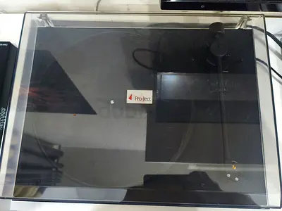 Pro-Ject Debut II Audiophile Turntable (Ortofon Cartridge)