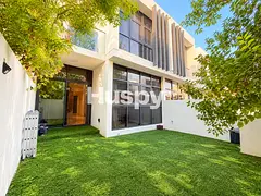 R2M14 | Ready to Move In | Closed Kitchen
