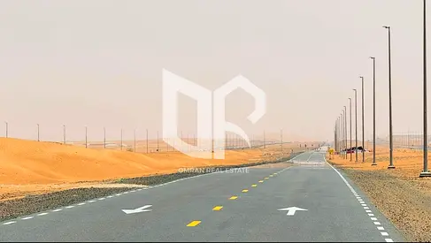 قطع أراضٍ واسعة مخصصة للتاون هاوس والفلل - موقع متميز - خطة سداد على عامين مباشرةً من المطور العقاري
