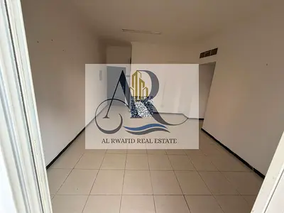 An excellent annual rental opportunity is available in Al Rashidiya 3, Ajman. This spacious