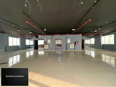 Spacious Open-Plan Office with 2 Bathrooms & Covered Parking Prime Location